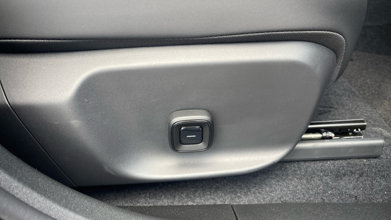 Volvo EX30 315kW Twin Motor Performance Ultra 69kWh 5dr Auto Electric Estate